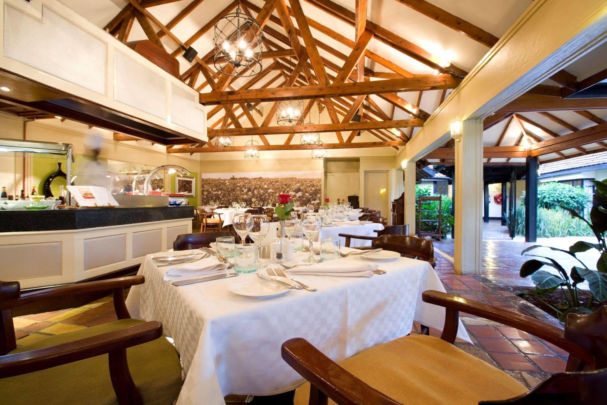 Southern Sun Mayfair ไนโรบี ภายนอก รูปภาพ
