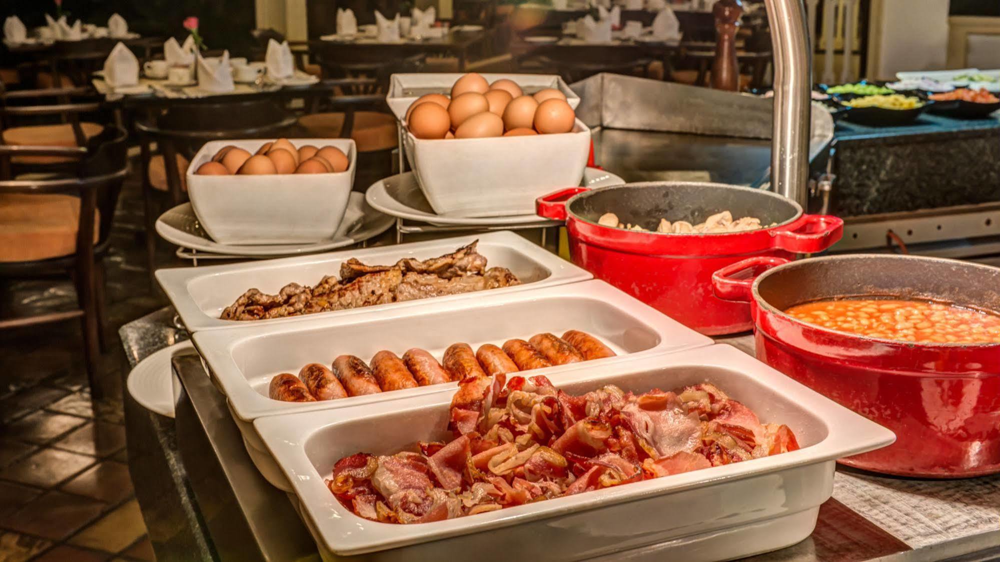 Southern Sun Mayfair ไนโรบี ภายนอก รูปภาพ